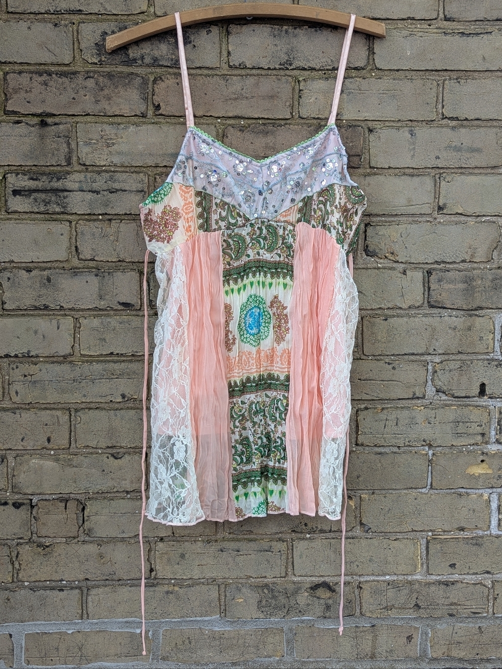 Vintage Y2K Bohemian Pink Floral Lace Trim Cami Top 725 Originals